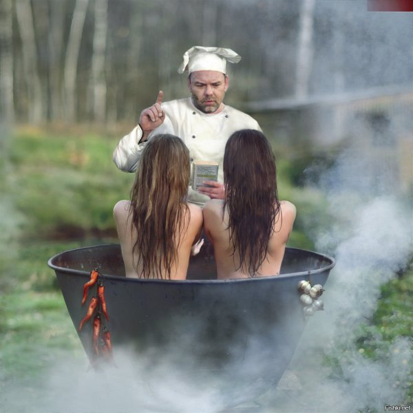 Девушка в котле