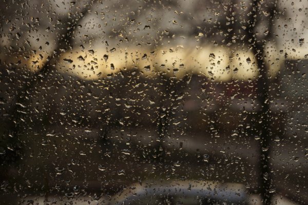 Дождливое окно