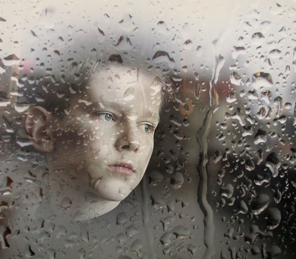 Портрет через стекло