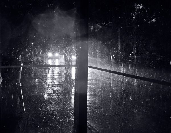 Дождь за окном арт