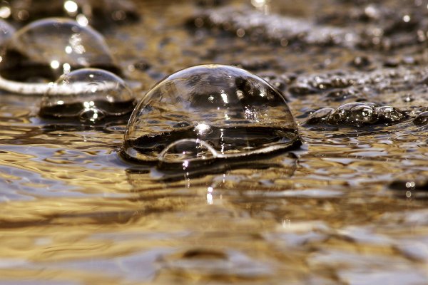 Пузыри в воде