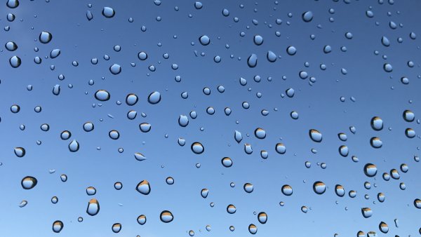 Капельки дождя