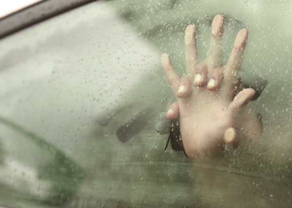 Запотевшие стекла в машине