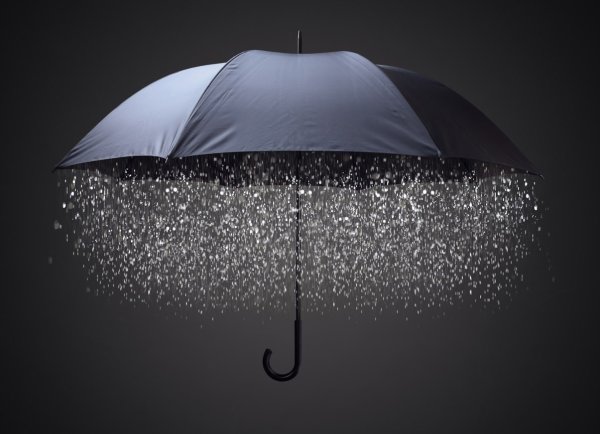 Капли дождя на зонте