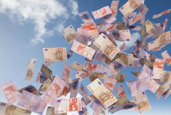 Деньги падают с неба