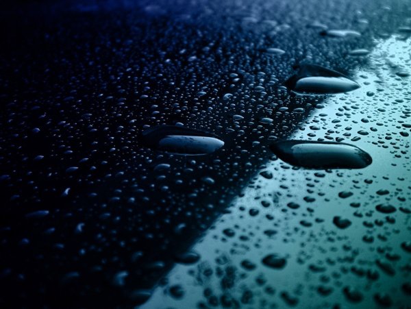 Черная капля в воде