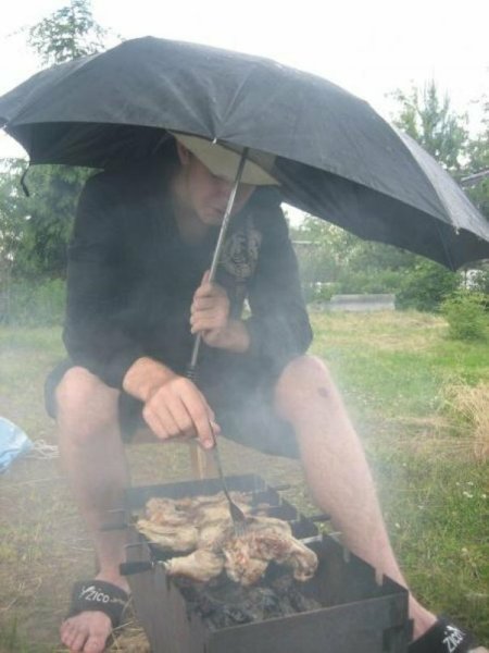 Шашлык под ливнем