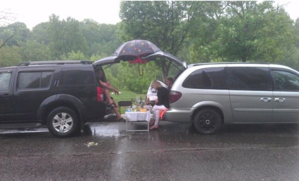 Шашлыки под дождем приколы