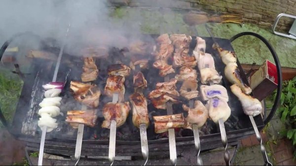 Шашлык в дождик