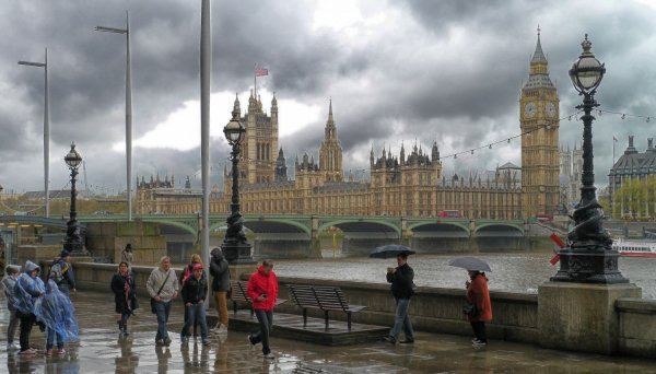 Великобритания дождь