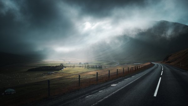 Горы дорога туман