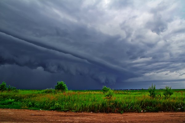 Надвигающиеся тучи