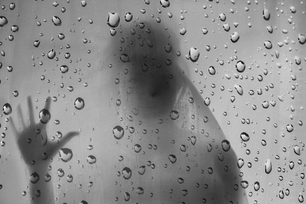 Слезы на стекле