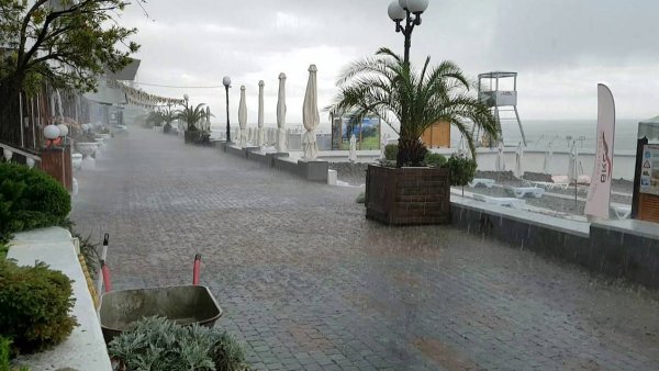 Сочи дождь набережная