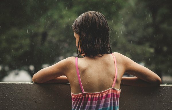 Девушка со спины