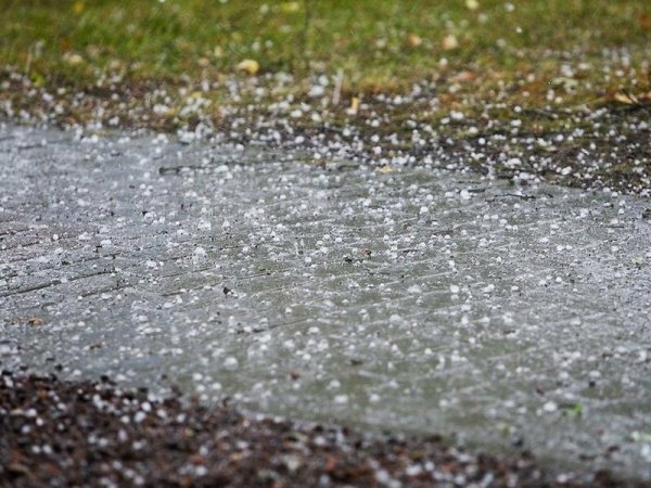 Крупный град