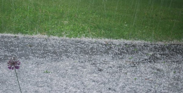 Градовый - дождь с градом это