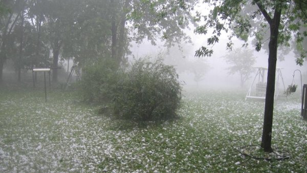 Град природное явление