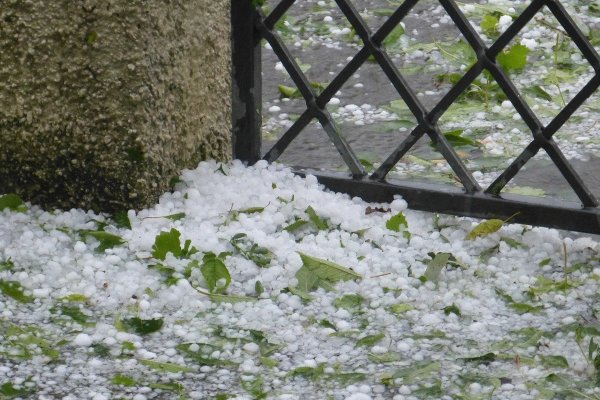 Дождь с градом