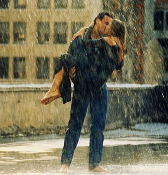 Поцелуй под дождем