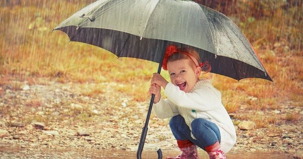 Осень дети под зонтом