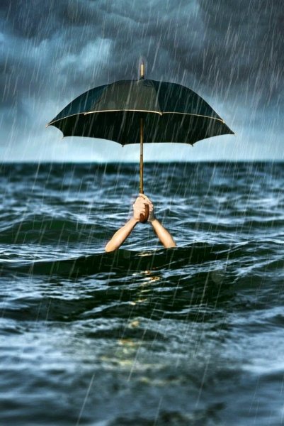 Дождь на море