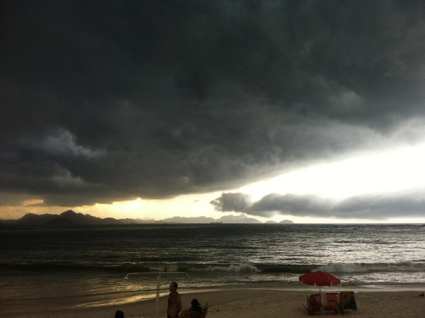 Дождь над океаном