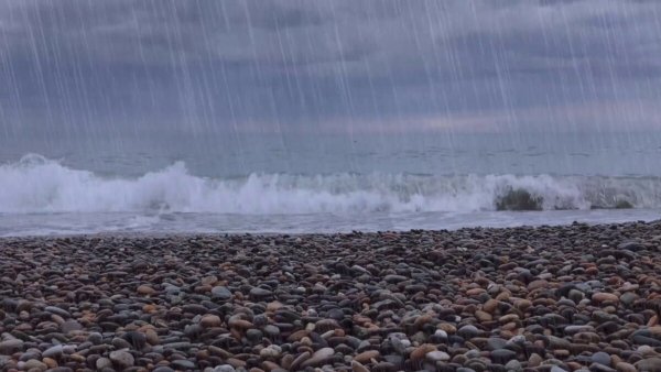 Ливень на море