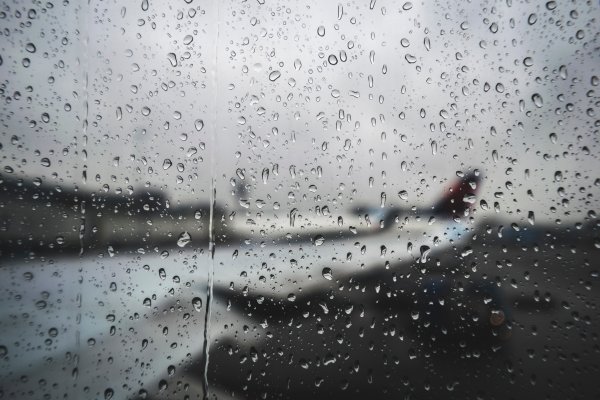 Капли дождя