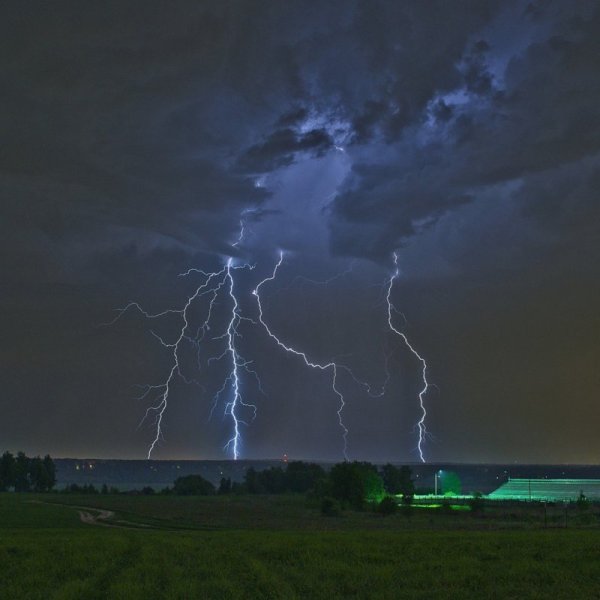 Ливень с грозой