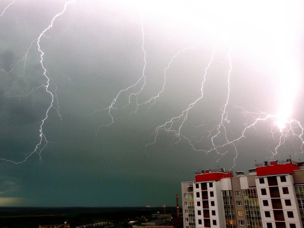 Ливень с грозой