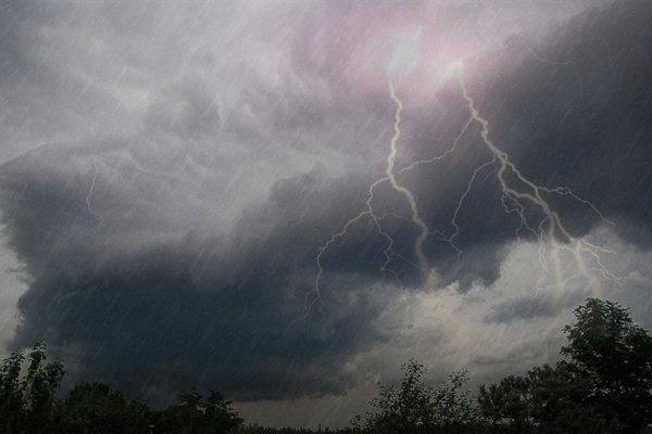 Ярославль штормовое предупреждение грозы ветер ливни град