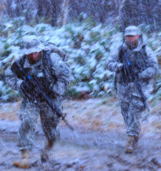 Солдат в дождь