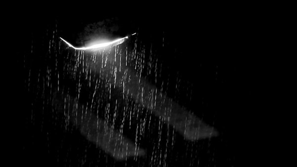 Дождь на черном фоне