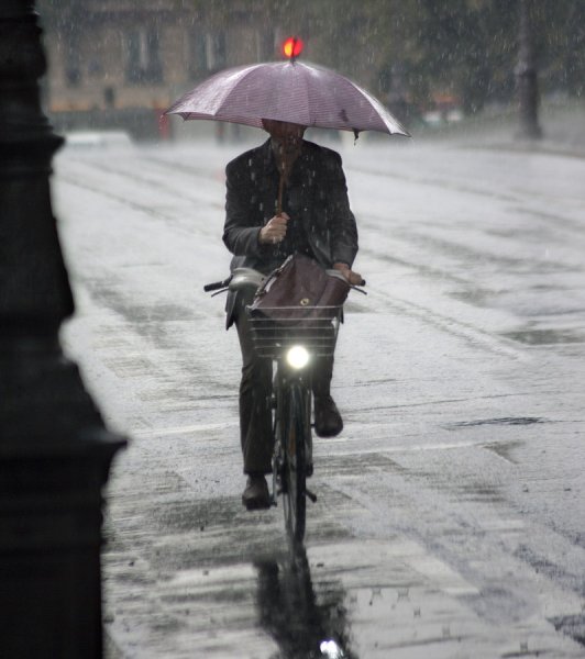 Велосипед дождь