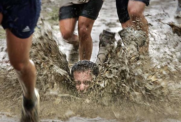 Пробежка дождь грязь