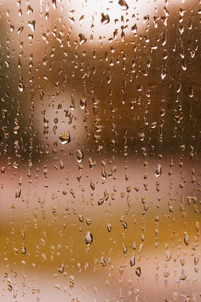 Дождь в окне