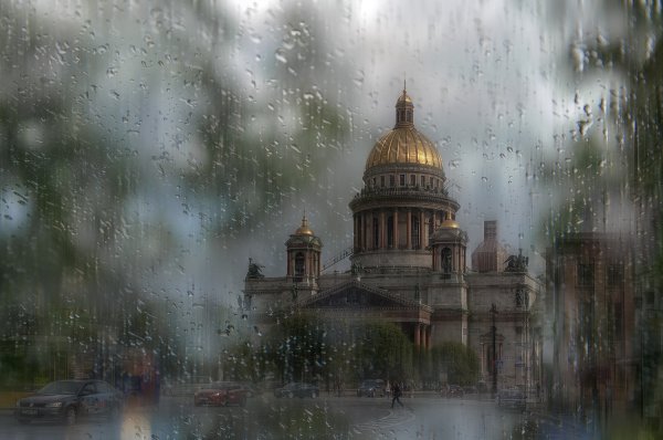 Питер Исаакиевский собор пасмурно
