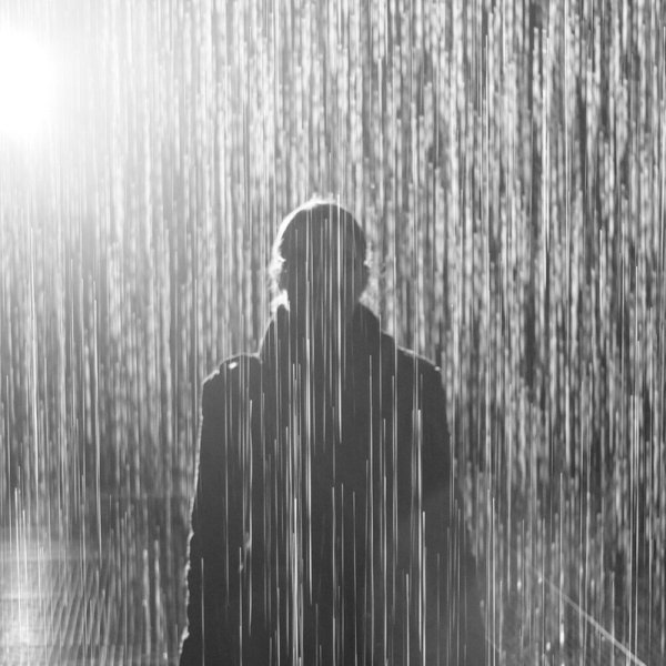 Одиночество под дождем