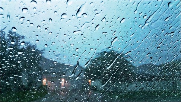 Дождь за окном