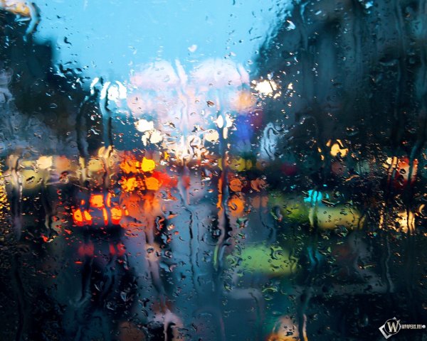 Капли дождя