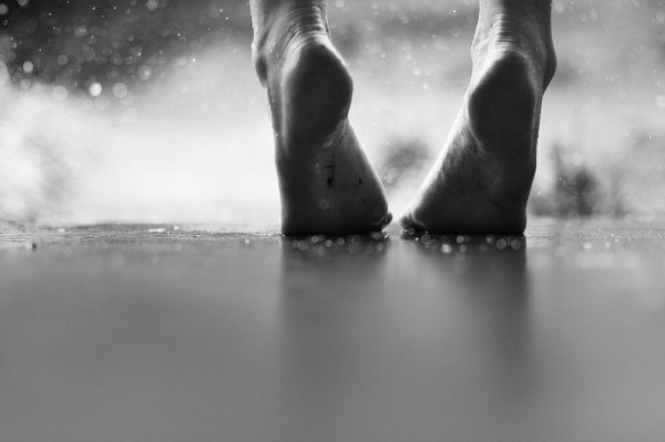 Ноги под дождем