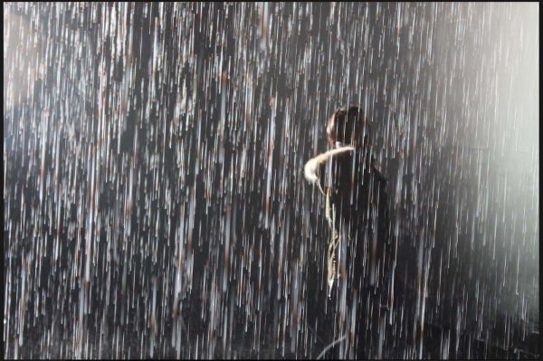 Дождь стеной