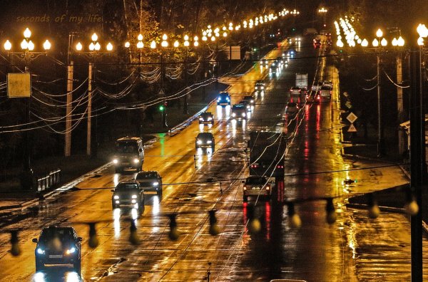 Дождь в городе ночью