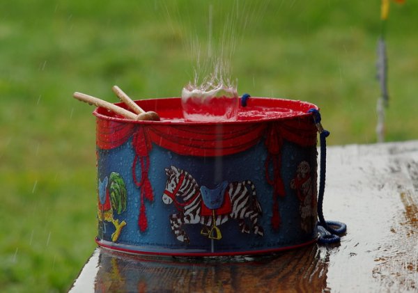 Барабаны в дождь