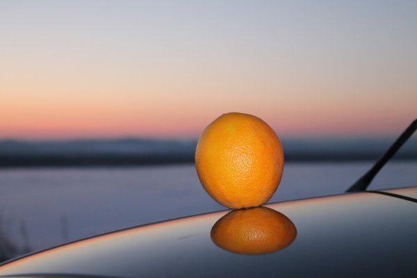 Луна цвета апельсина