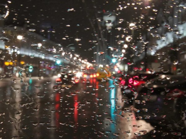 Ночная Москва после дождя