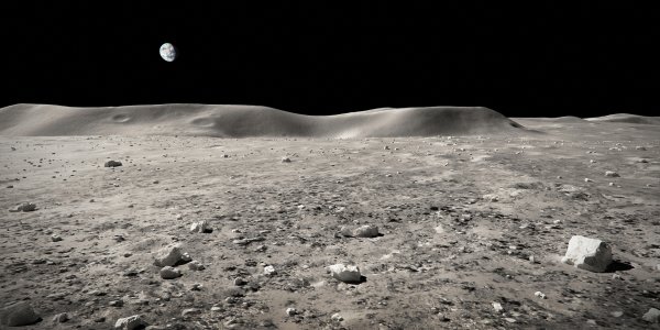 Поверхность Луны