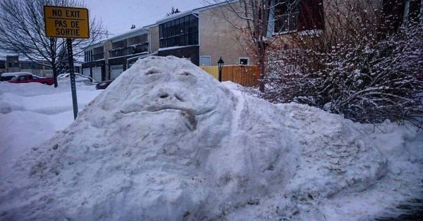 Сугроб прикольный