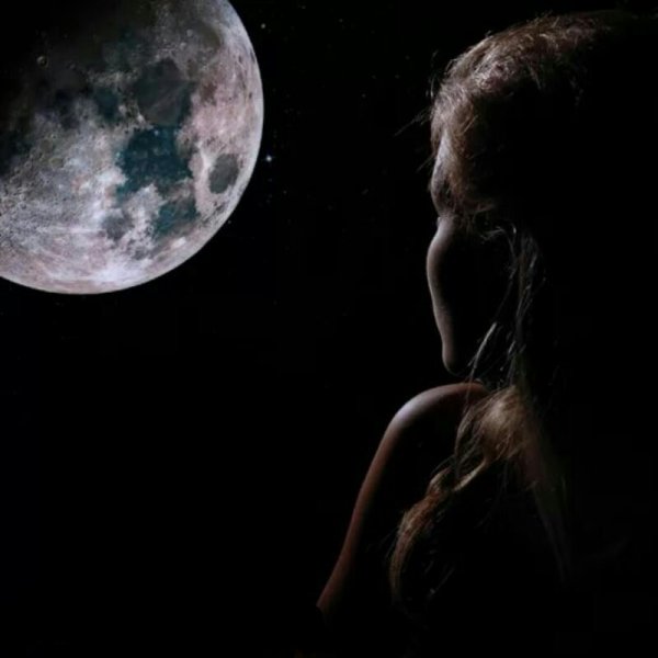 Полнолуние девушка